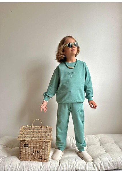 Su Yeşili Enjeksiyon Baskılı (Silikon Işleme) 2 Iplik Kumaş Erkek Çocuk Alt Üst Takım Süper Kalite fiyatları