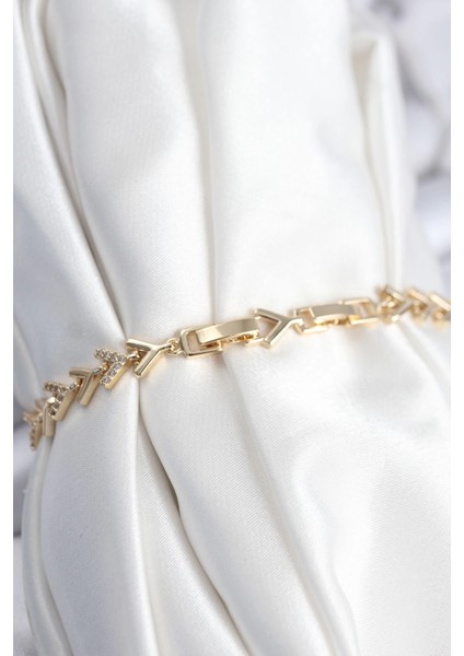 Bfs Pirinç Vıp Seri Gold Zirkon Taşlı Balık Sırtı Model Kadın Bileklik fiyatları