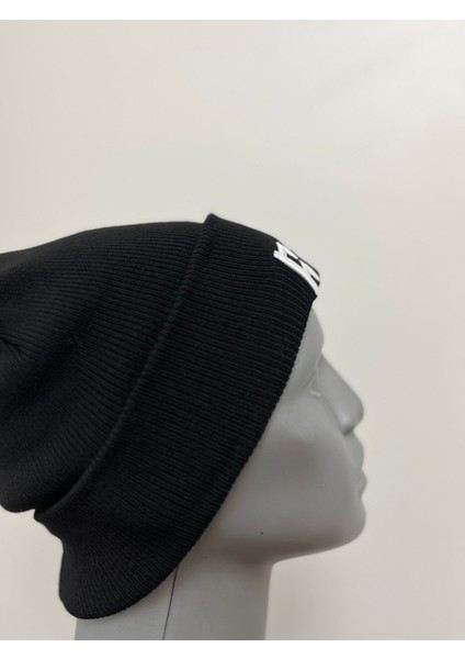 Göktürkçe “türk” Yazılı Unisex Bere Şapka fiyatları