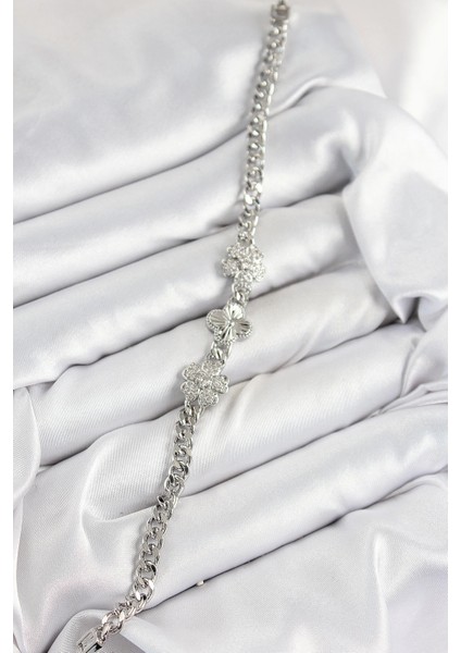 Bfs Pirinç Zirkon Taşlı Yonca Model Gümüş Renk Kadın Bileklik fiyatları