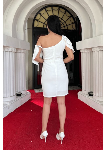 Krep Kumaş Omuz Detaylı Mini Elbise - Beyaz indirimleri