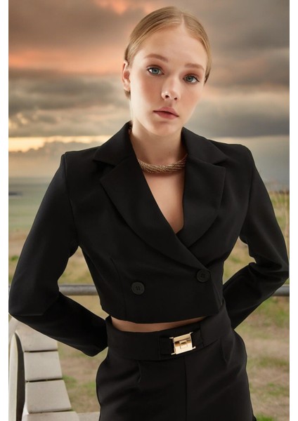 Kruvaze Crop Blazer Ceket