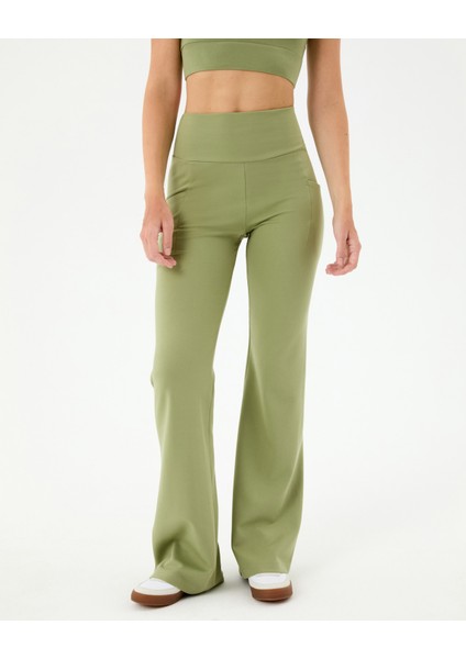 Matcha Cepli Flare Pantolon indirimleri