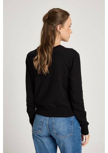 Düğmeli Triko Hırka Siyah fiyatları