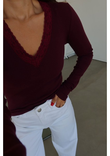 Yakası Dantelli Uzun Kollu Bluz fırsatları