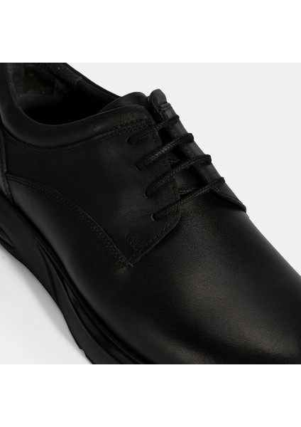 Erkek Siyah Bağcıklı Deri Günlük Ayakkabı