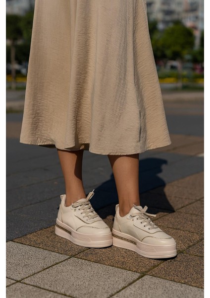 Kadın Günlük Yüksek Taşlı Taban Rahat Kalıp Yürüyüş ve Ortopedik Spor Ayakkabı Bej modelleri