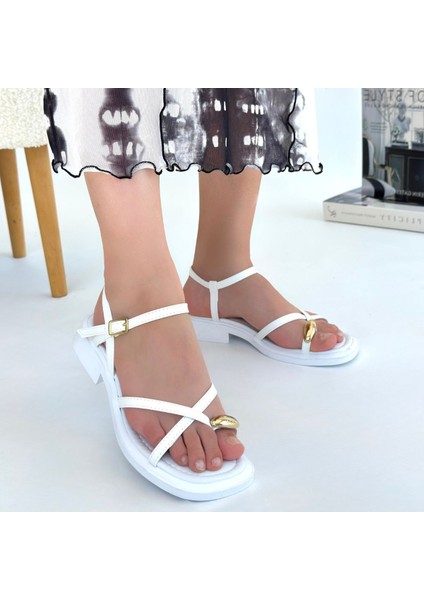 Nordi Beyaz Cilt Kemerli Sandalet fırsatları