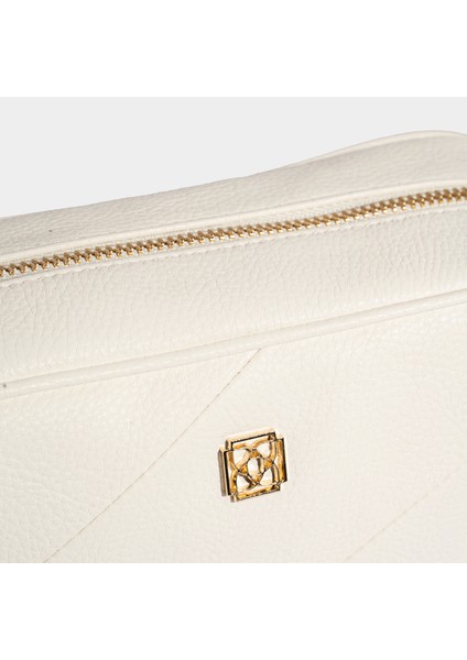 Kadın Beyaz Postacı Çantası fırsatları