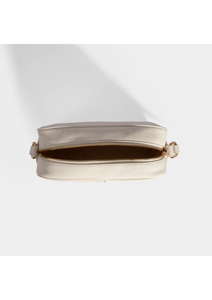 Kadın Beyaz Postacı Çantası indirimleri