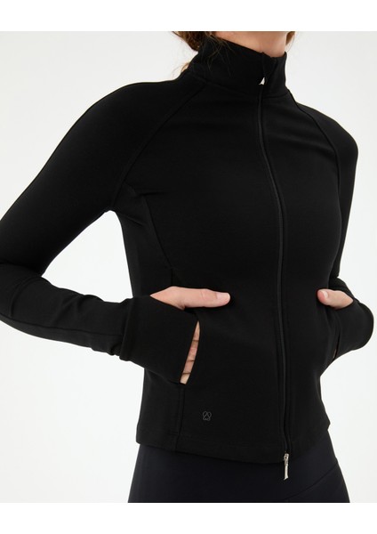 Siyah Dar Fit Spor Üst fırsatları