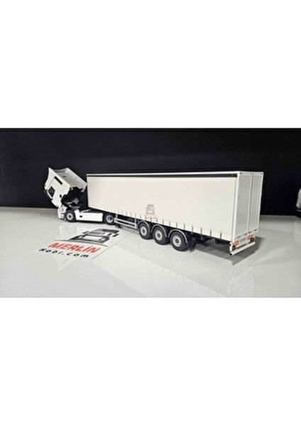 1/50 Renault T-Evo 4x2 Beyaz + Perdeli / Tenteli Dorse Tır Çekici modelleri