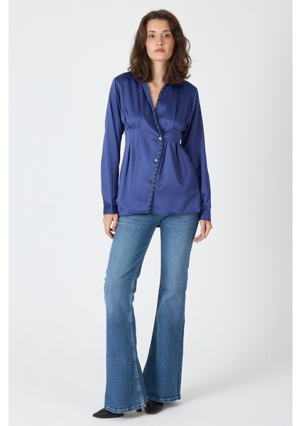 Laci Kruvaze Kesim Taş İşlemeli Kadın Saten Gömlek 8149A fırsatları