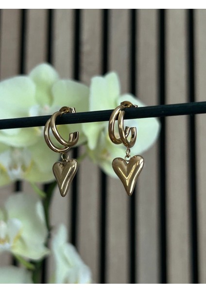 Sallantılı Kalpli Çelik Küpe modelleri