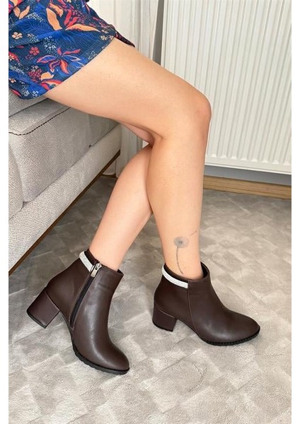 Kadın Trend Acı Kahve Arkadan Taşlı ( 6 cm ) Topuklu Oval Burun Bot fırsatları