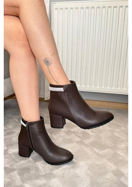 Kadın Trend Acı Kahve Arkadan Taşlı ( 6 cm ) Topuklu Oval Burun Bot indirimleri