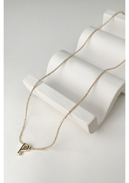 Altın Rengi Üç Boyutlu P Harfi Kolye (45+5cm)