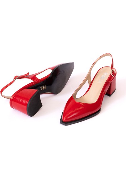 Rugan Topuklu Deri Kadın Ayakkabısı 25HSY02052 indirimleri