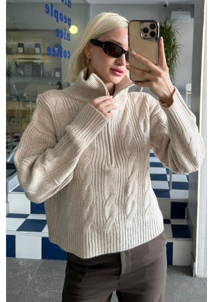 Bej Örgü Desenli Fermuarlı Yaka Kadın Triko Kazak MG2546 fırsatları