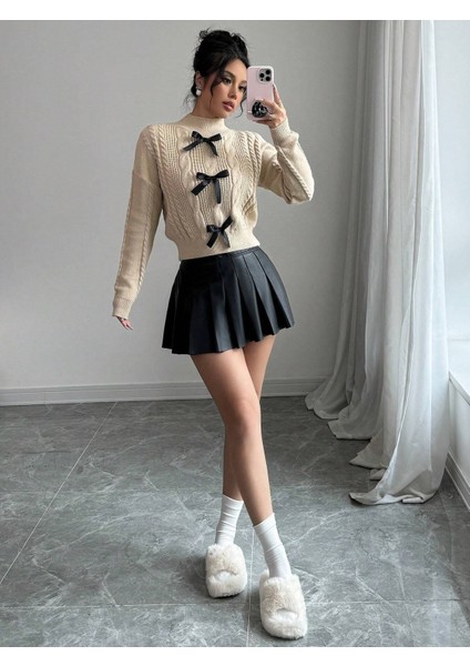 Örgülü Fiyonk Detaylı Triko Kazak