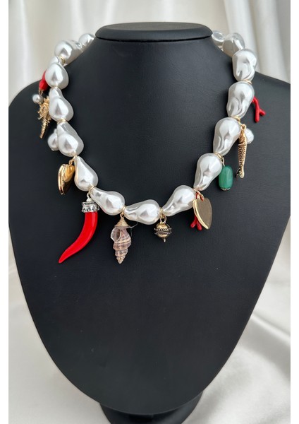 Deniz Esintili Charm Detaylı Iri Incili Kolye (40CM) fiyatları