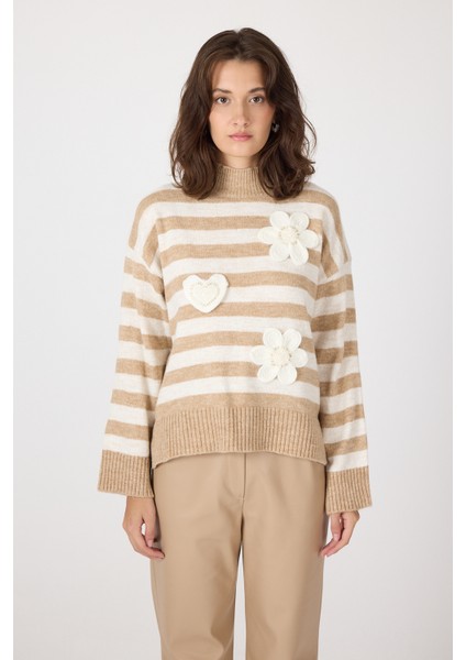 Bisküvi Çizgili İşleme Detaylı Kazak 7090