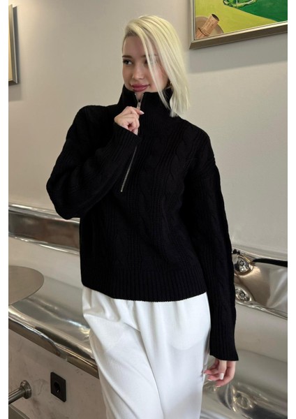 Siyah Örgü Desenli Fermuarlı Yaka Kadın Triko Kazak MG2546