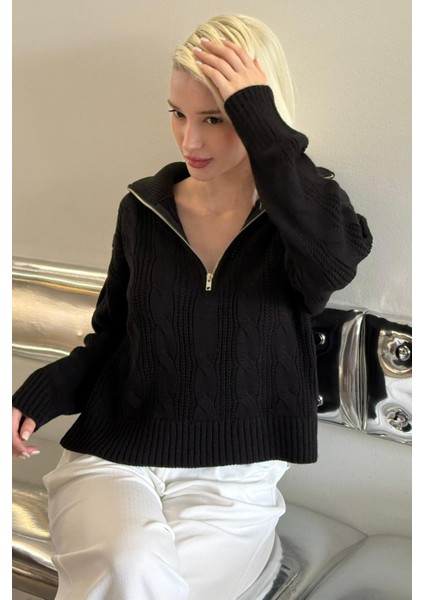 Siyah Örgü Desenli Fermuarlı Yaka Kadın Triko Kazak MG2546 modelleri