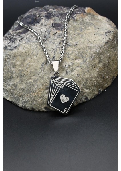 Iskambil Oyun Kağıdı Motifli Kolye Paslanmaz Çelik Zincir 902299 fiyatları