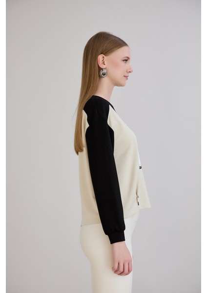 Çiçek Baskılı Düğmeli Bisiklet Yaka Renk Kontraslı Bluz Siyah indirimleri