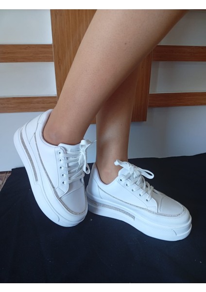 Kadın Yüksek Taban Rahat Şık Günlük Spor Ayakkabı Beyaz Renk indirimleri