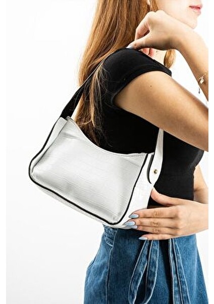 Kadın Kroko Desenli Baget Çanta