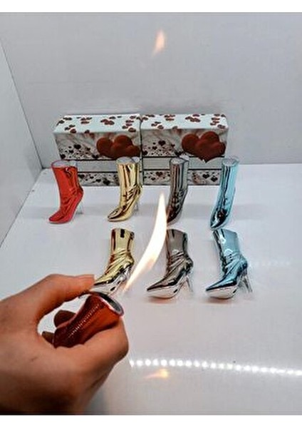 Sıradışı Topuklu Çizme Görünümlü Kadınlara Özel Doldurulabilir Çakmak
