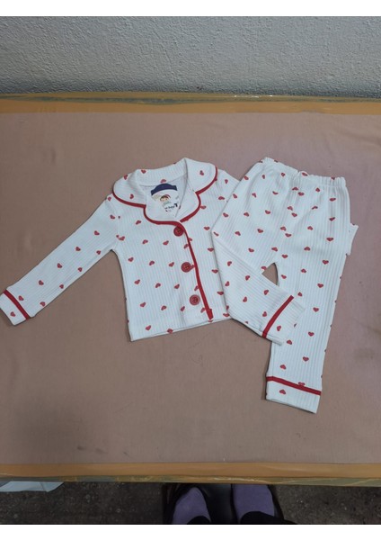 Kız Çocuk Kalpli Önden Düğmeli Pamuklu Pijama Takımı fiyatları