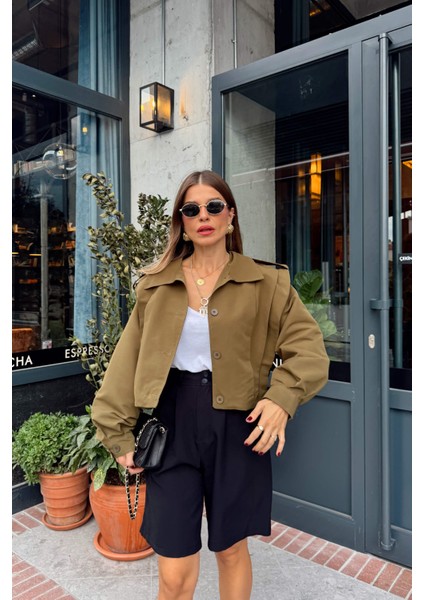 Haki Pile Detaylı Astarlı Ceket fırsatları