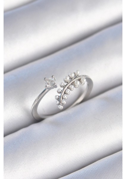 Bfs Pirinç Gümüş Renk Zirkon Taşlı Incili Yaprak Model Kadın Yüzük