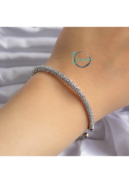 Çelik Gümüş Renk Kadın Bileklik fiyatları