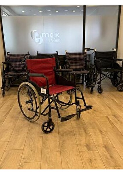 Wipperman Marka Refakatçi Frenli Ekonomik Manuel Tekerlekli Sandalye