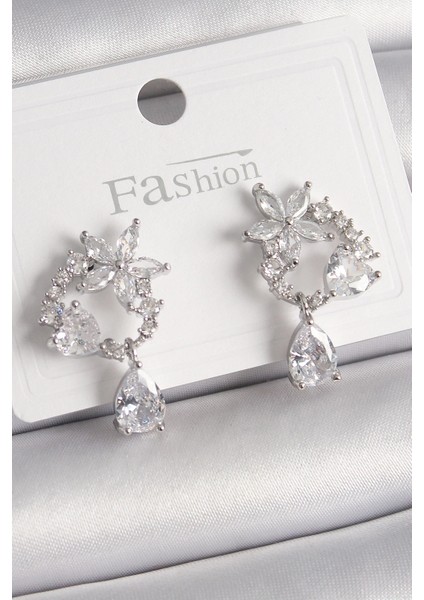 Bfs Pirinç Gümüş Renk Zirkon Taşlı Çiçek Model Sallantı Damla Detay Kadın Küpe