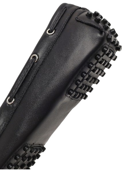 Kadın Siyah Püsküllü Deri Loafer 25AFD290618