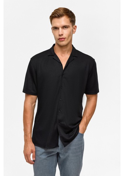 Siyah Slim Desenli Apaş Yaka Gömlek fiyatları