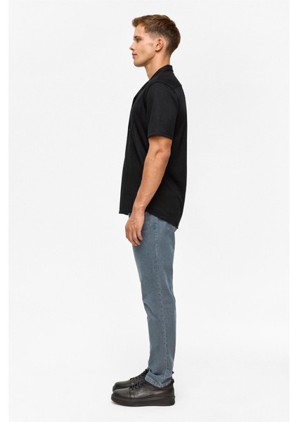 Siyah Slim Desenli Apaş Yaka Gömlek indirimleri