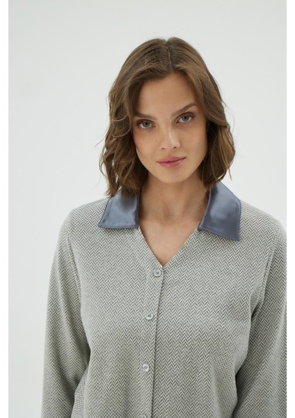 Kadın Düğmeli Saten Yaka Uzun Kollu Gri Pijama Takımı C9T1N961 fırsatları