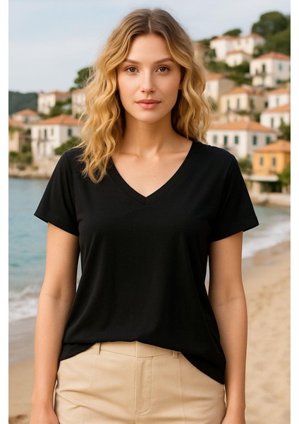 V Yaka Siyah Likralı Kadın Tişört