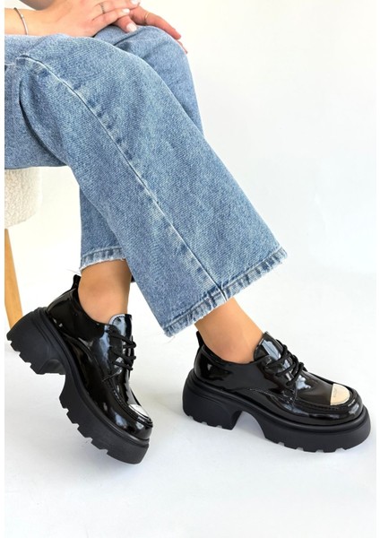 Eyesof Kiya Siyah Rugan Dolgu Topuk Oxford Ayakkabı fiyatları