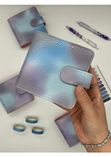 Mini Boy Mavi Mor Tonları Mıknatıslı Pu Deri Kapaklı Sürdürülebilir Ajanda/ Planner/ Binder Defter – 160 Sayfa (Çizgisiz, Değiştirilebilir Sayfa)