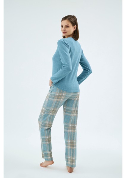 Kadın Uzun Kollu Yıldız Desenli Mavi Üst Ekose Alt Pijama Takımı C1T9N961 fırsatları