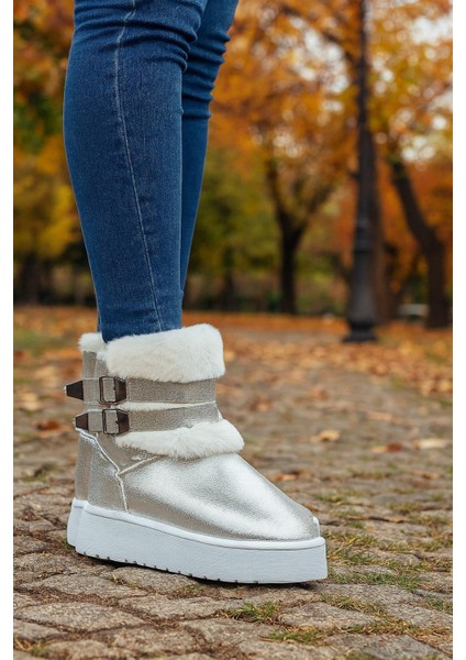 Çift Tokalı Kalıntaban Kadın Bot