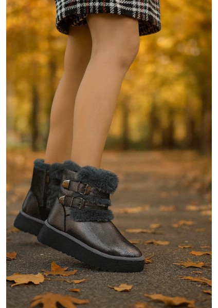 Çift Tokalı Kalıntaban Kadın Bot