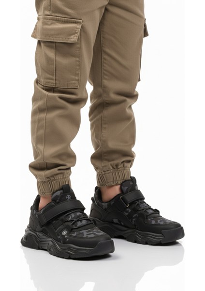 Siyah Cırtlı Hafif Esnek Erkek Çocuk Spor Ayakkabı 2021 F